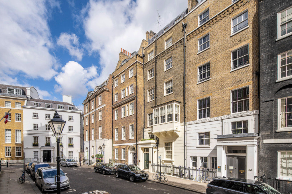 exterior shot of townhouse in central london