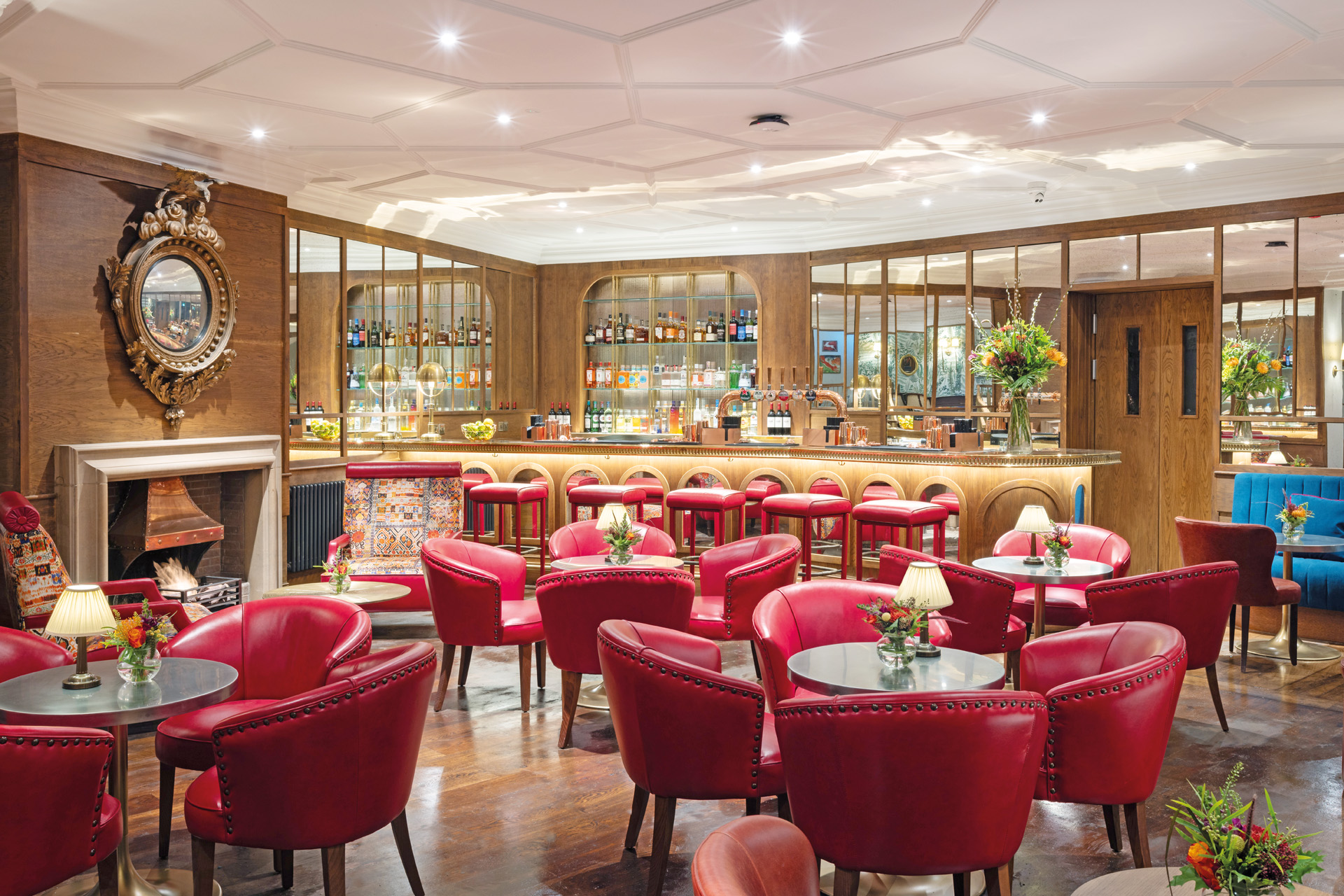 The restaurant at the White Hart Hotel in the Midlands
