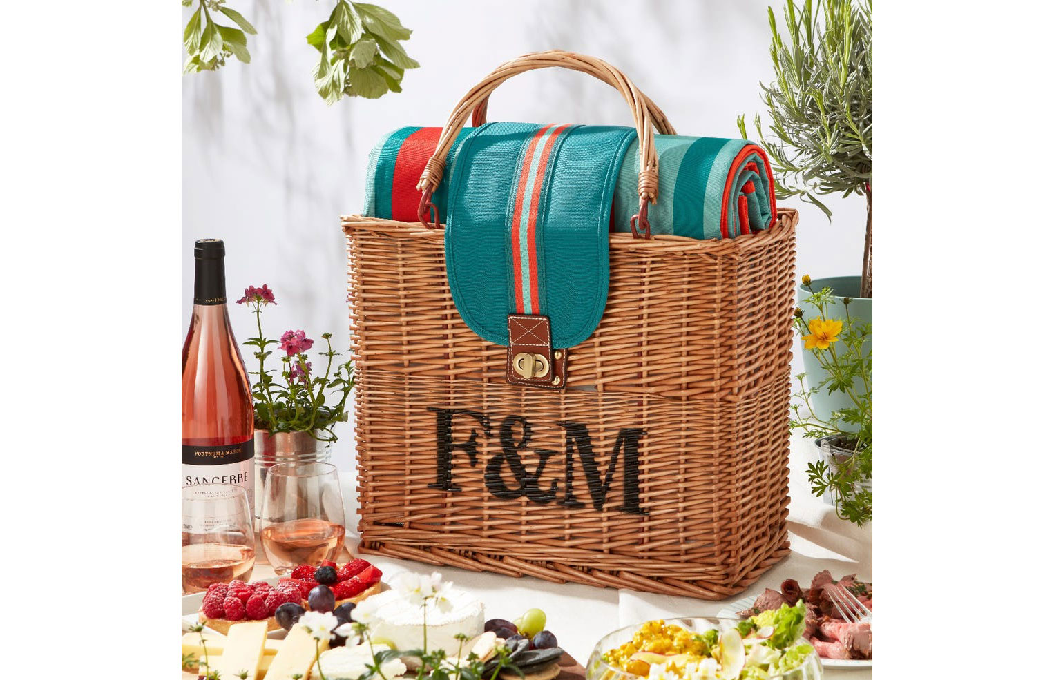 a fortnum and mason picnic hamper