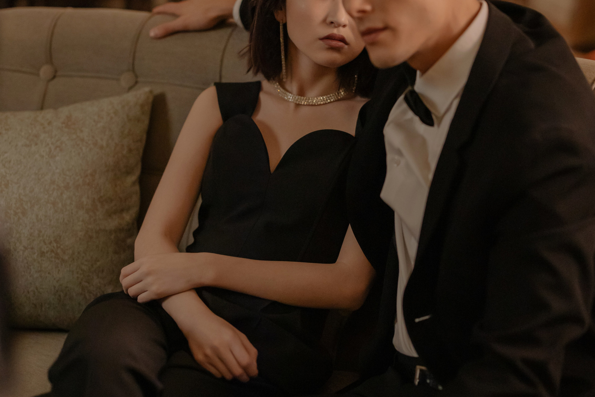 A Night to Remember: How To Dress For A Black Tie Dress Code