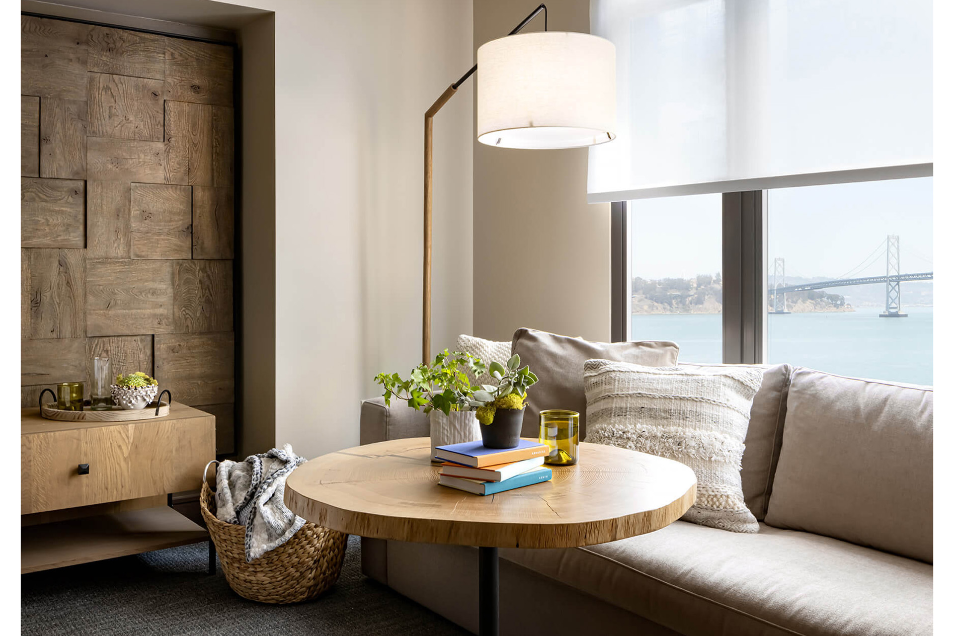 a hotel room with view of golden gate bridge, san francisco, usa