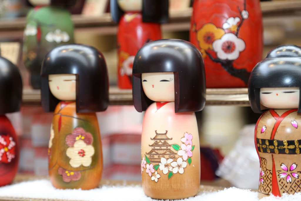 japanese doll figure toys