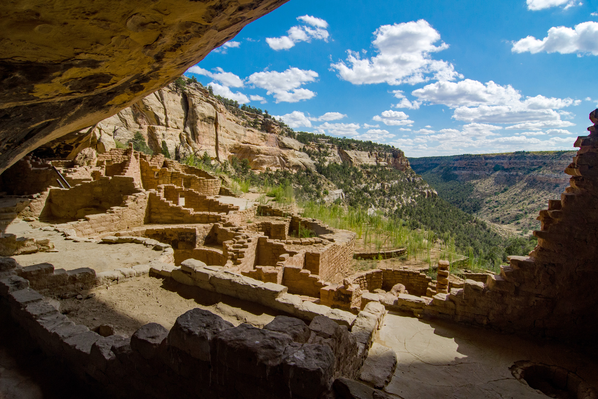 Mesa Verde National Park - Wetherill Mesa - Long House View Into the Past