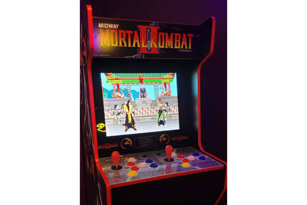 mortal combat retro game at the museum