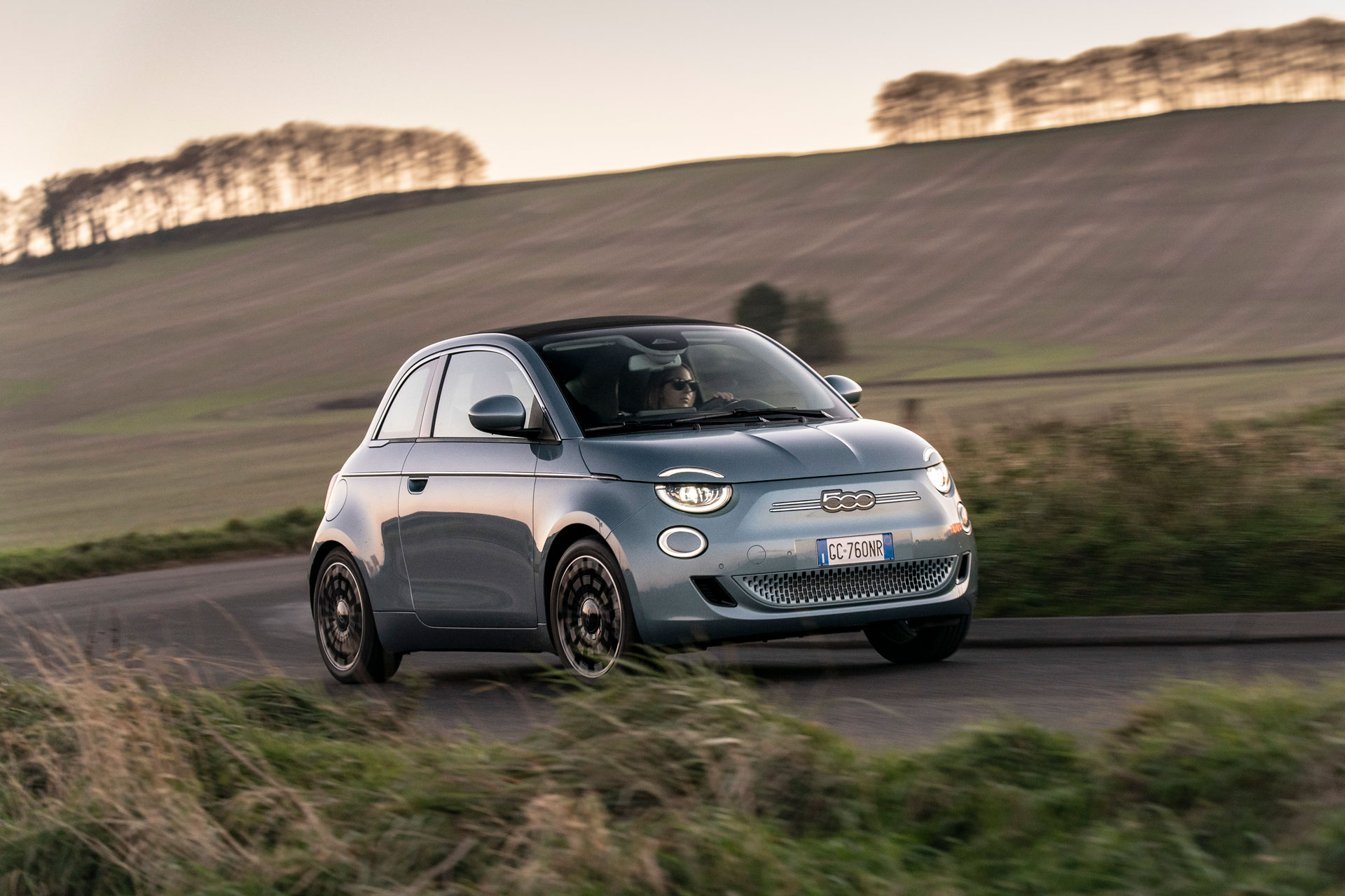 Fiat 500C in a field