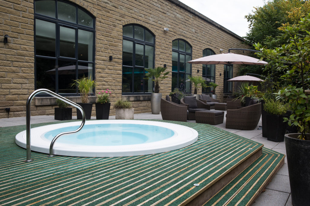 An outdoor plunge pool