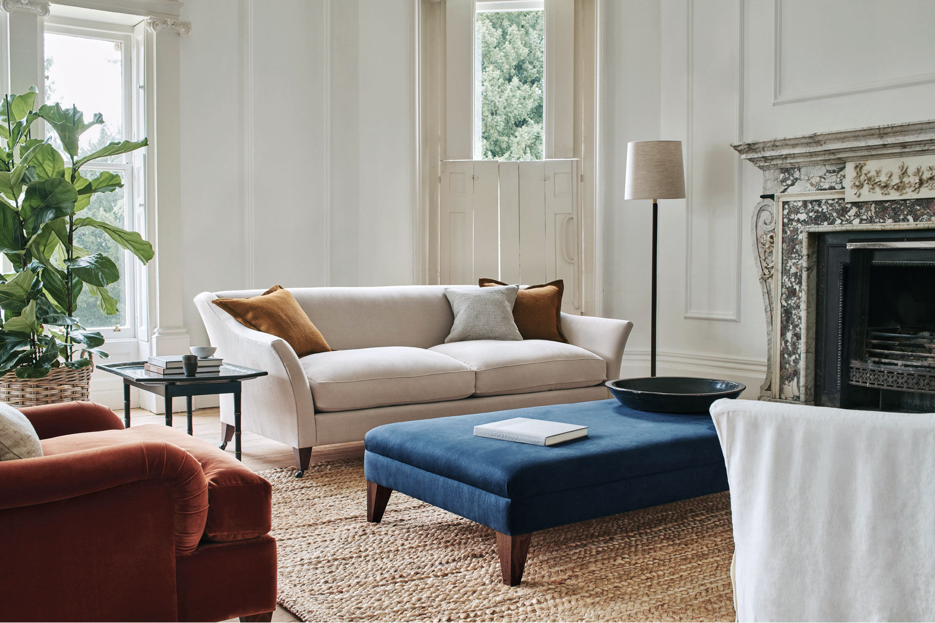 Colefax & Fowler - interiors guide, fabrics, walls and floors