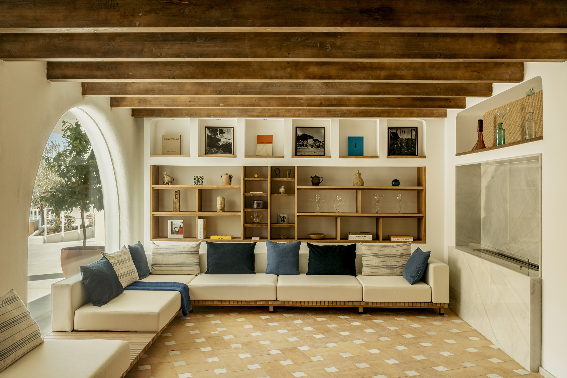 Villa Le Blanc Gran Melia lobby
