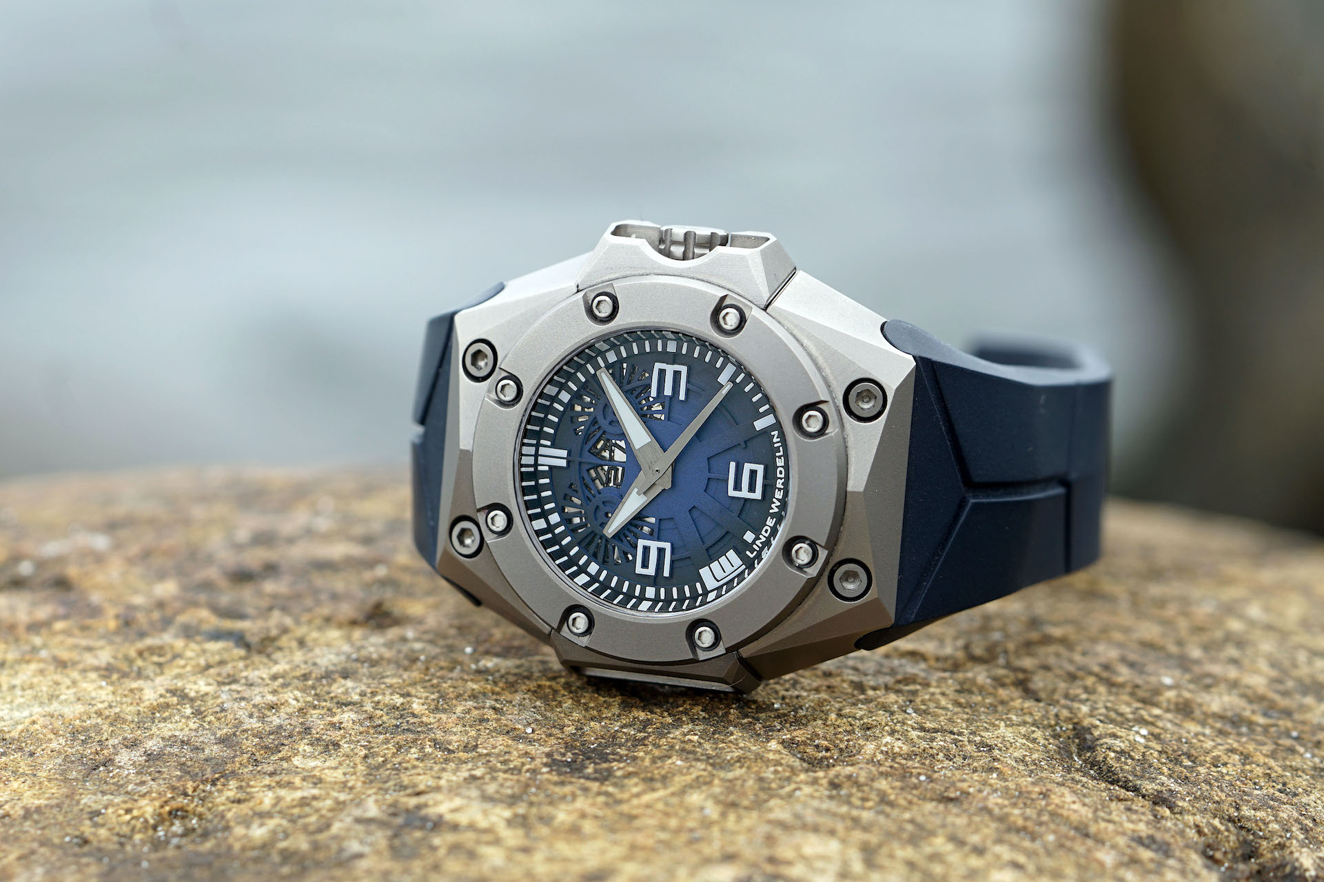 linde werdelin oktopus watch