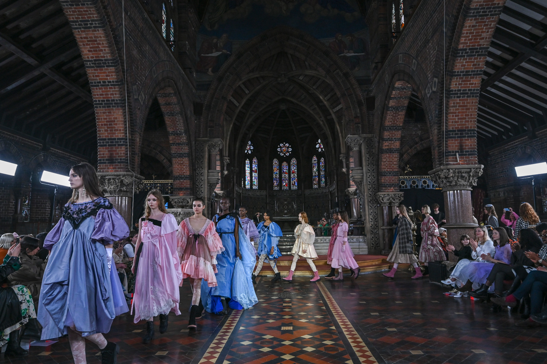 A Guide to London Fashion Week SS23