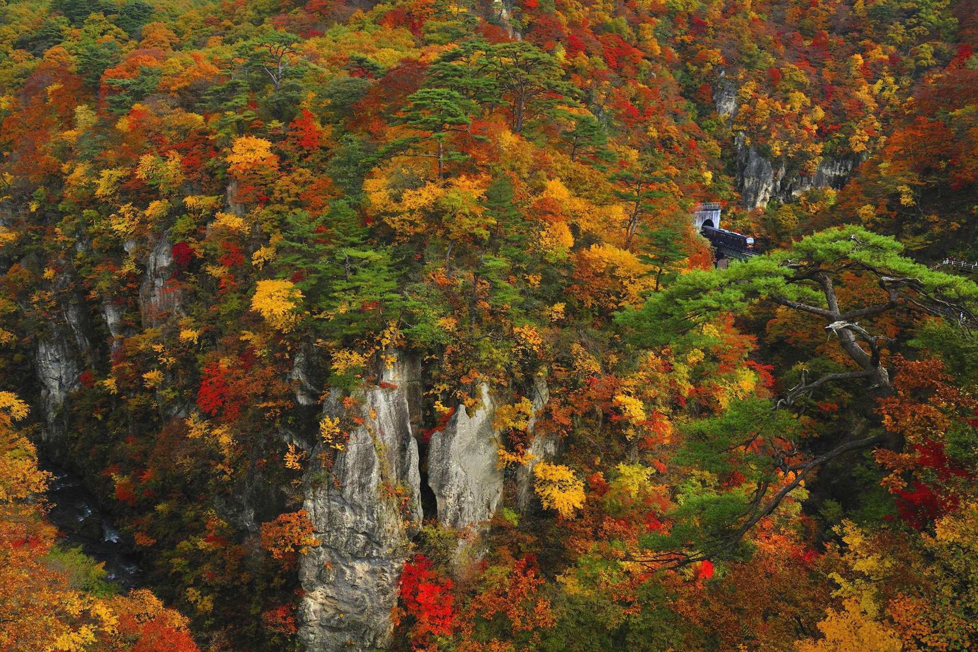 Naruko Gorge. Japan National Tourism Organization