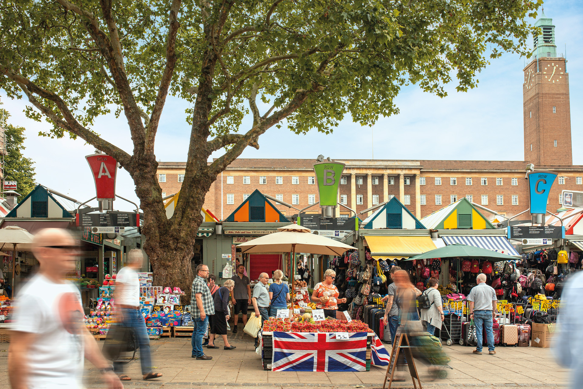 Norwich Market bustling with people