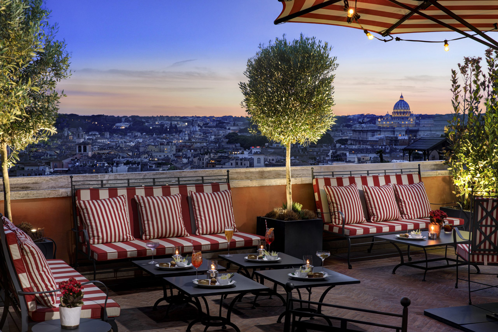 the terrace at Hotel de la Ville in Rome at sunset