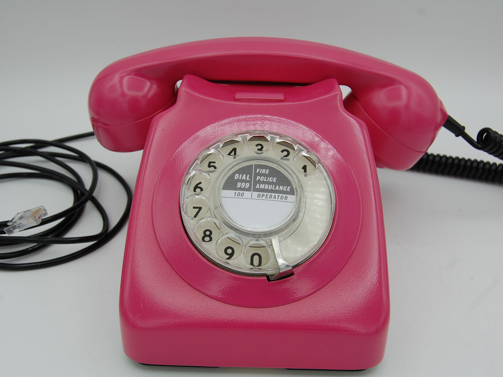 Retro Telephone - Barbiecore Interiors