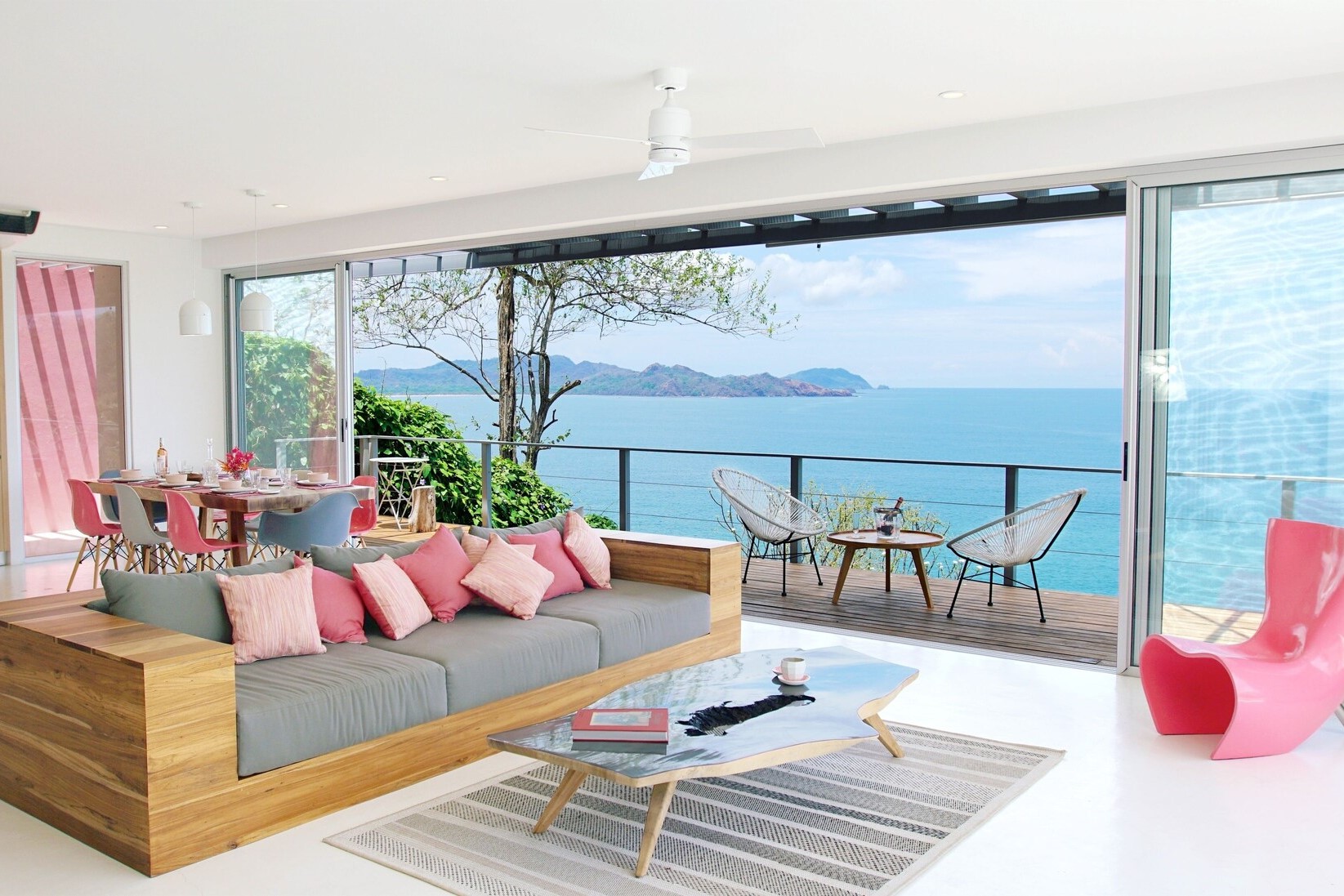 Barbiecore villa Playa Flamingo, costa rica