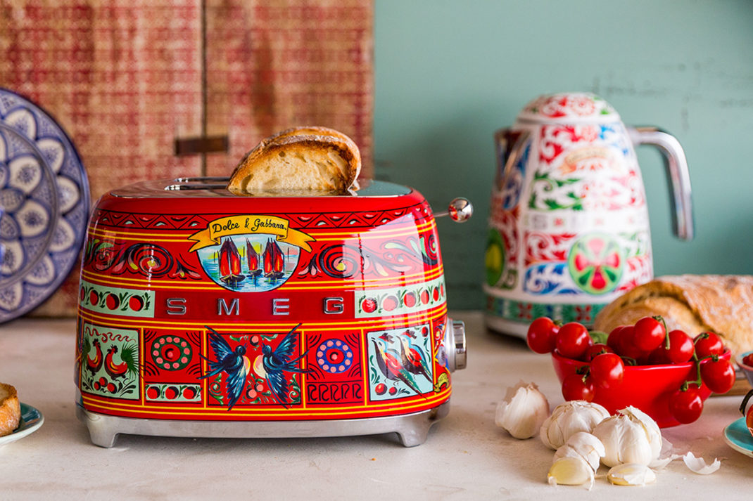 Smeg x Dolce & Gabbana Sicily Is My Love Electric Kettle