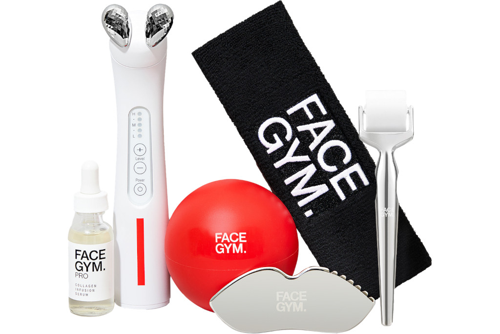 Kit with facial massage tools
