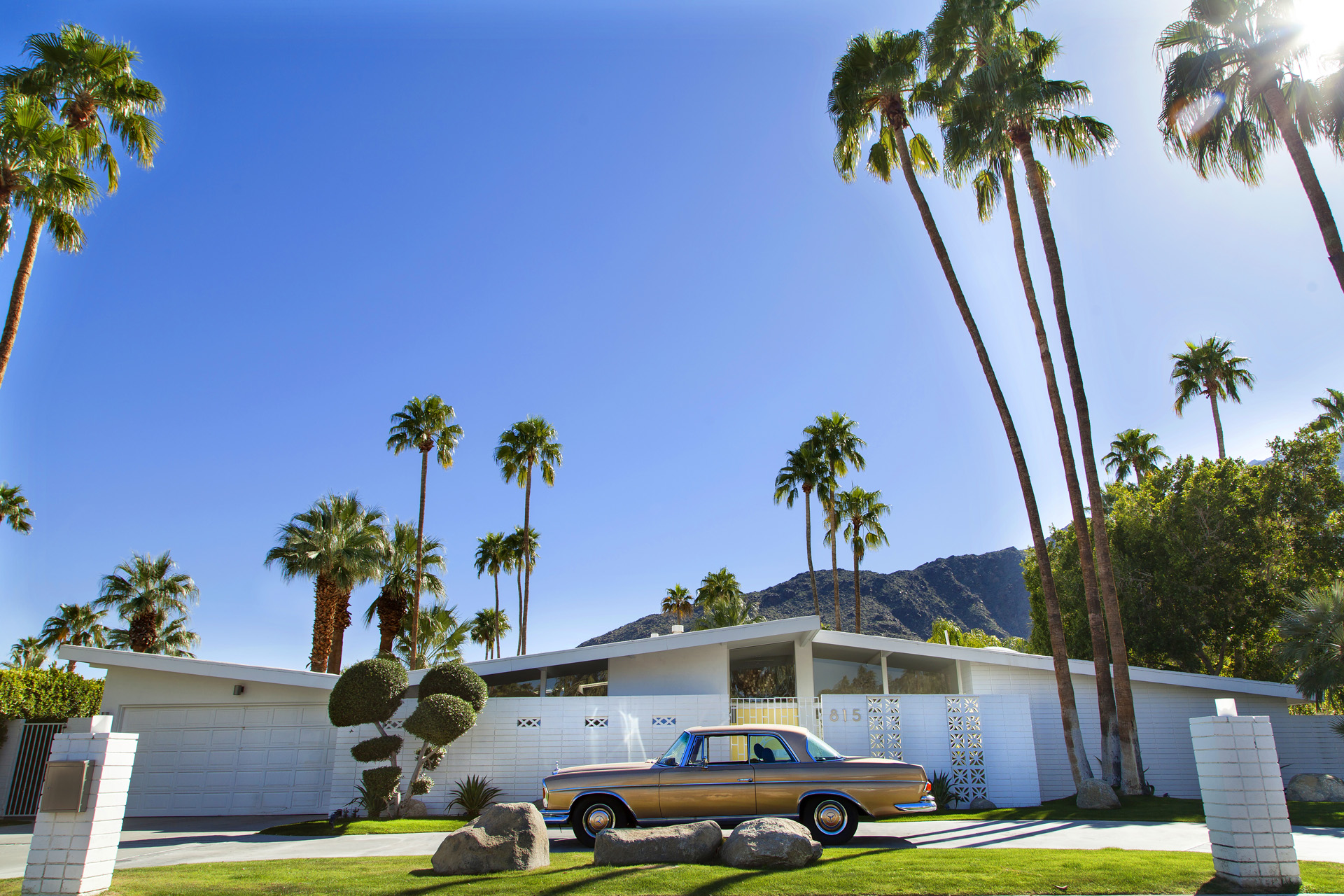 Mid-century modern house in Palm Springs