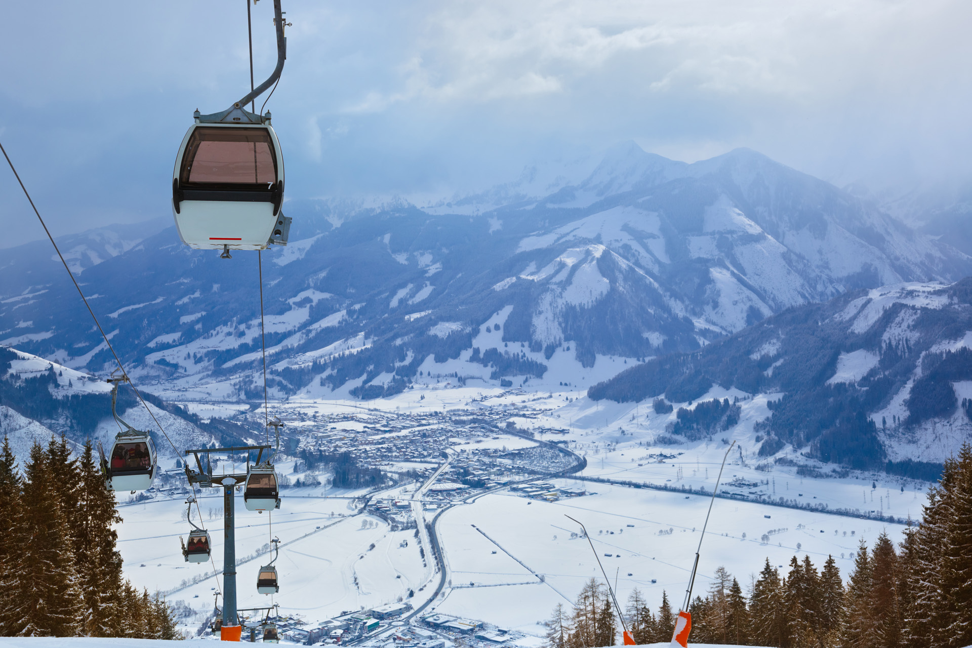 Mountains ski resort Zell am See Austria - nature and sport background