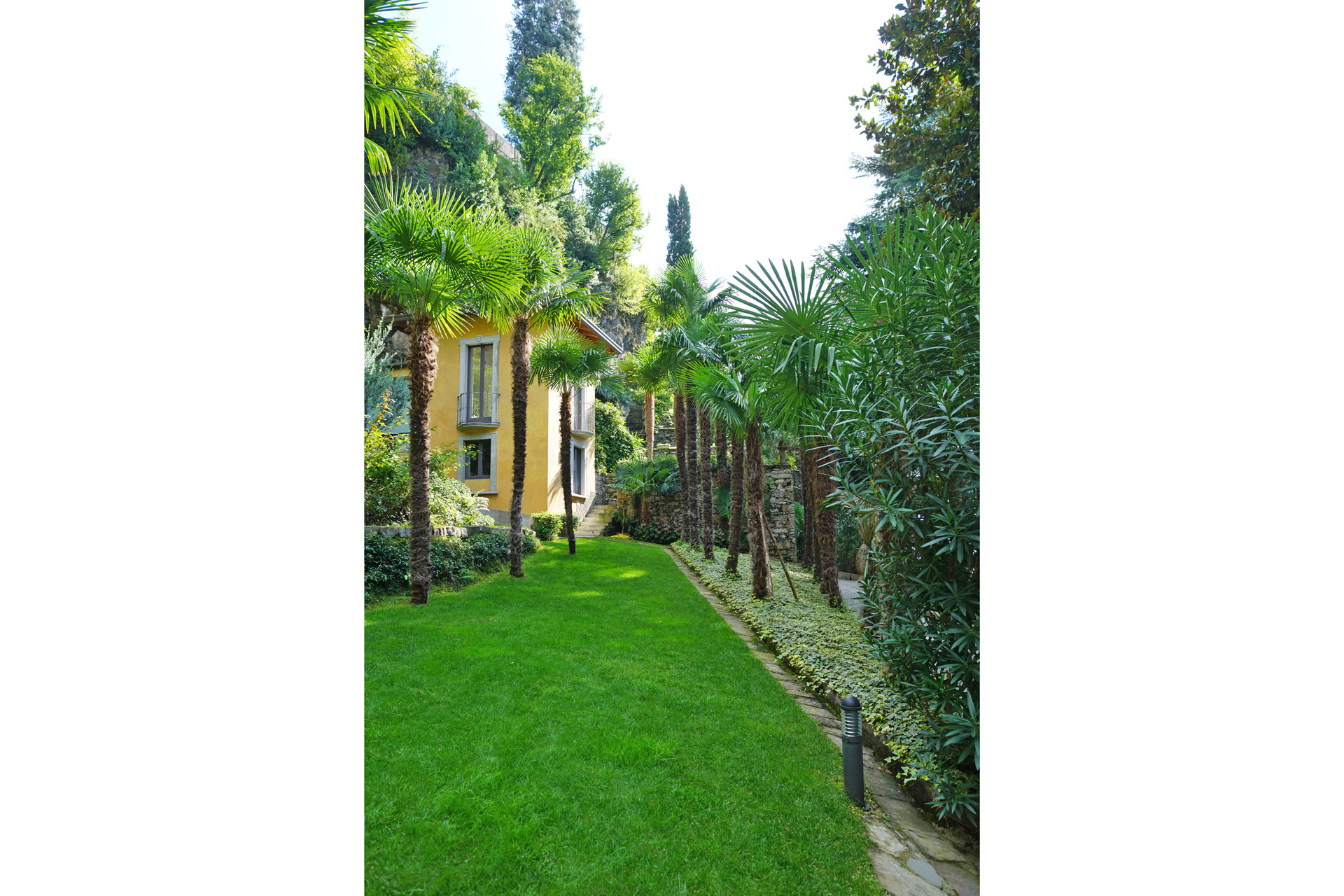 Villa Lario Jardin jaune
