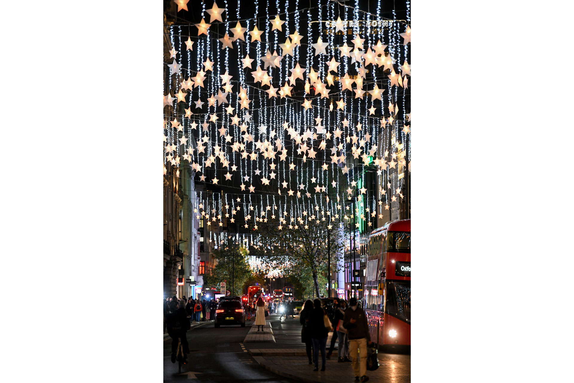 the oxford Christmas lights, in the form of thousands of stars, will use a lot less energy in 2022
