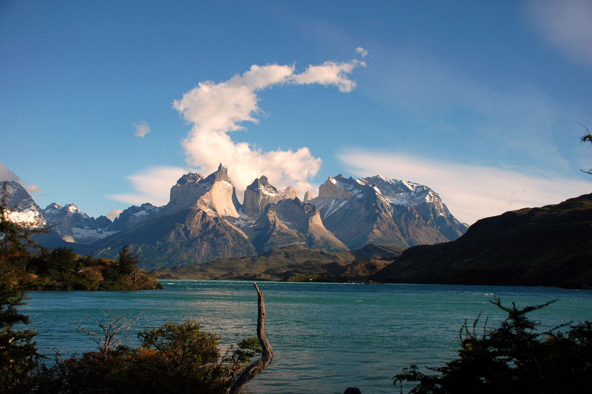 Mountains in the distance ovelooking a blue lake