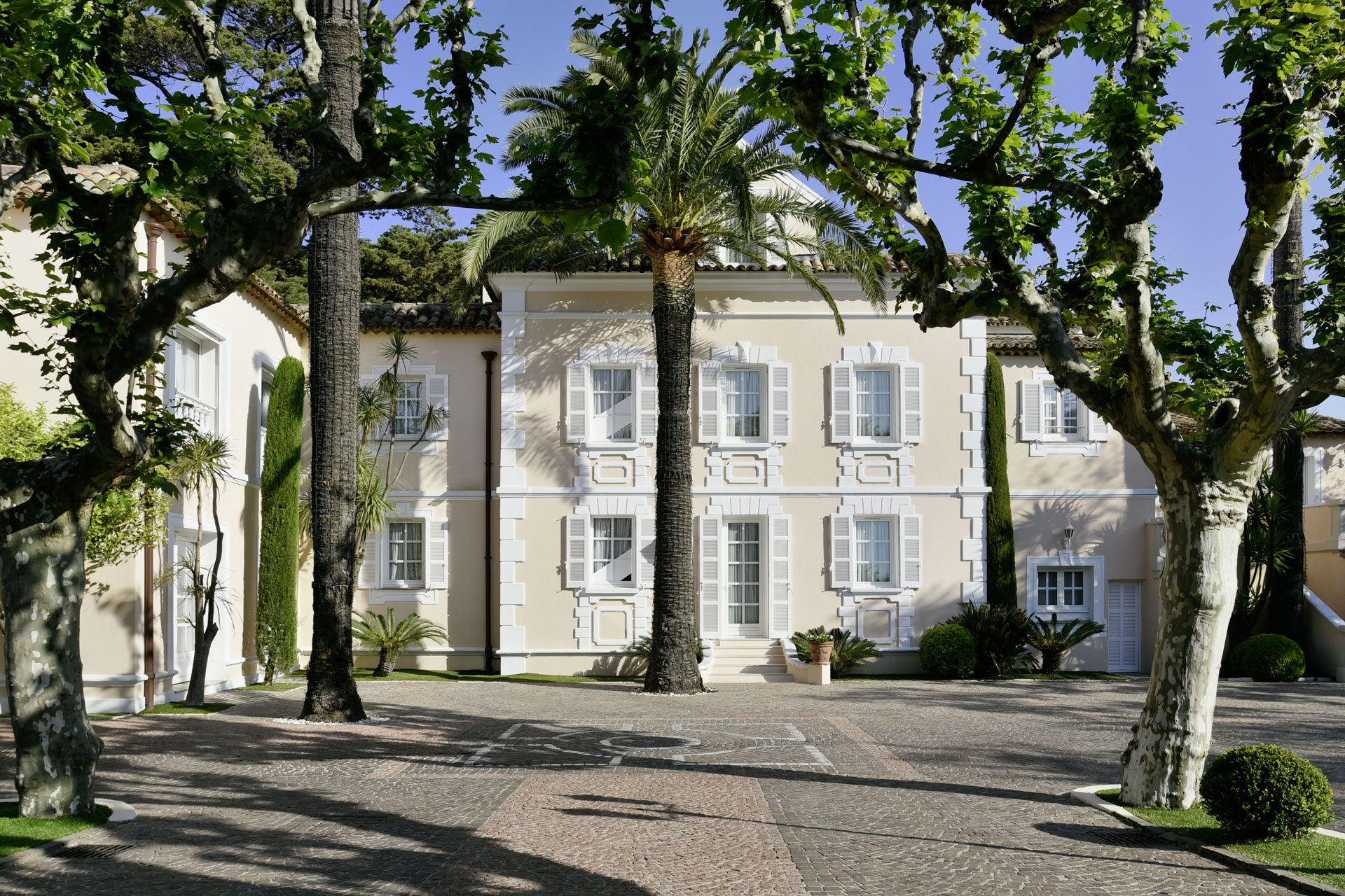 Main entrance of Cheval Blanc St Tropez