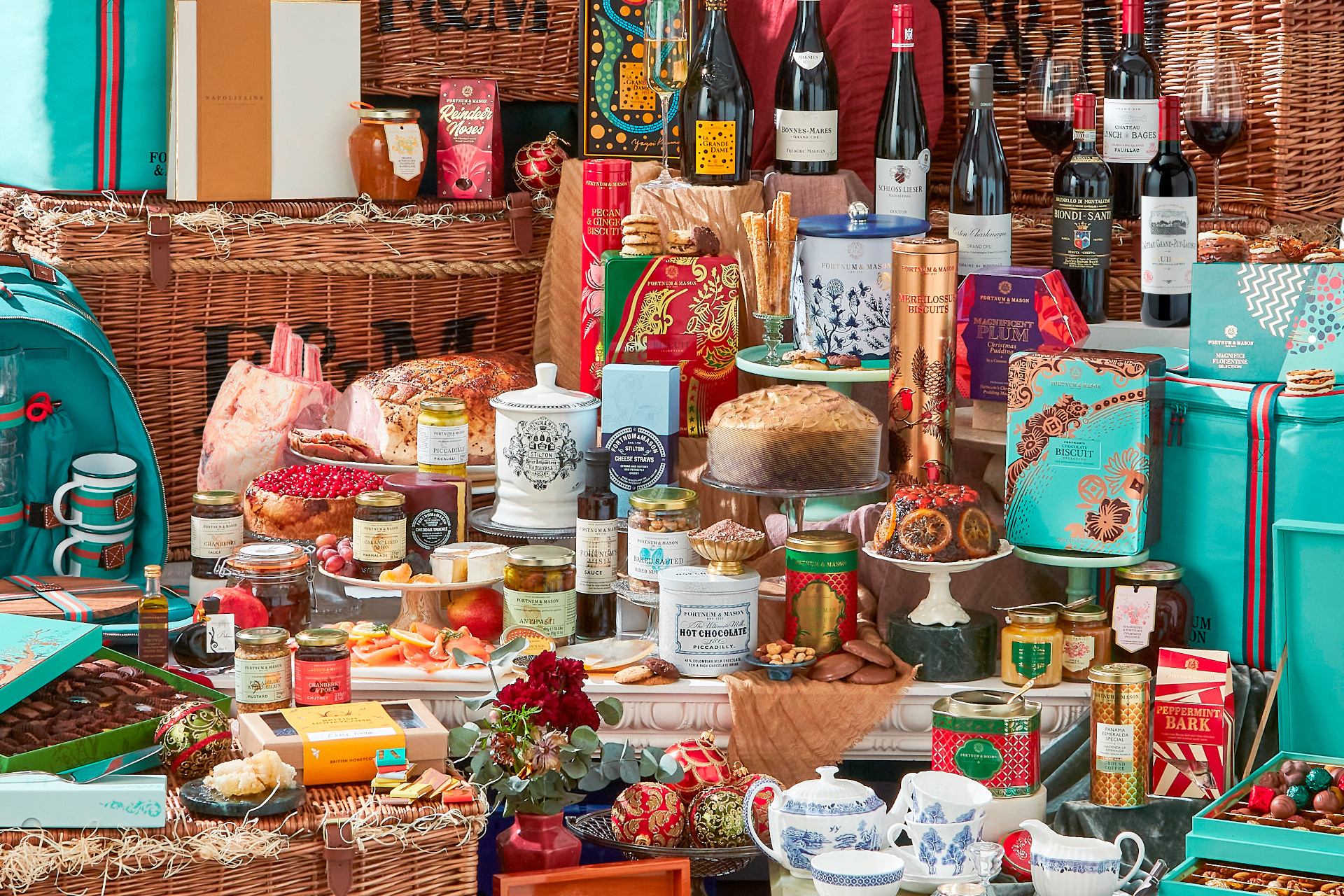 This Is What A £6,000 Christmas Hamper Looks Like