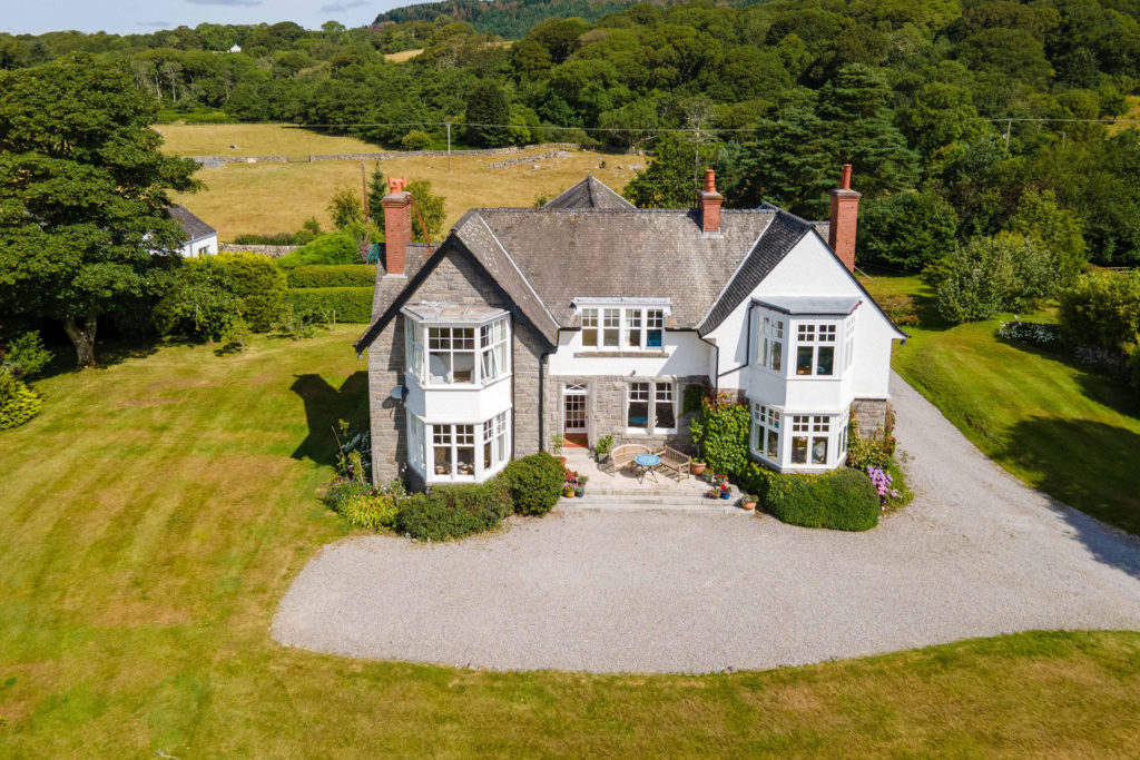 Cairngill House