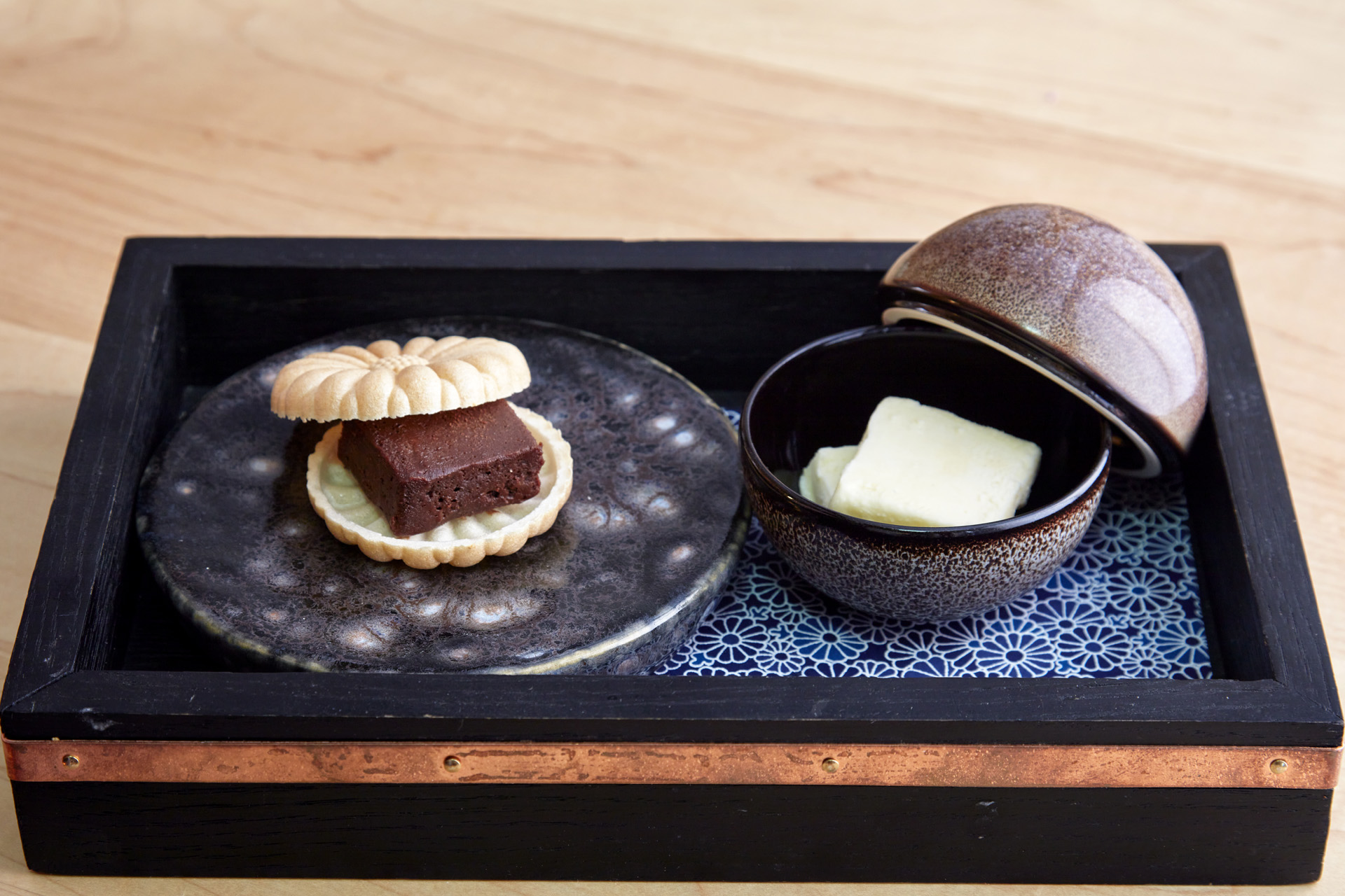 Chocolate Monaka & Haines Farm White Egg Ice Cream in a box