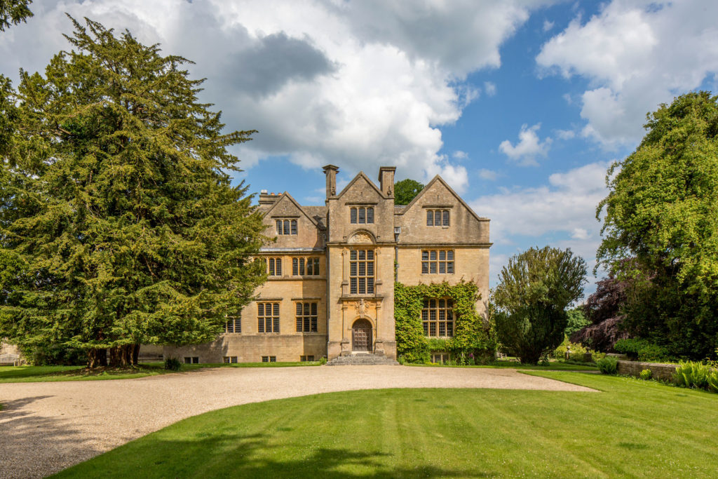 Edgeworth-Manor,-Gloucestershire