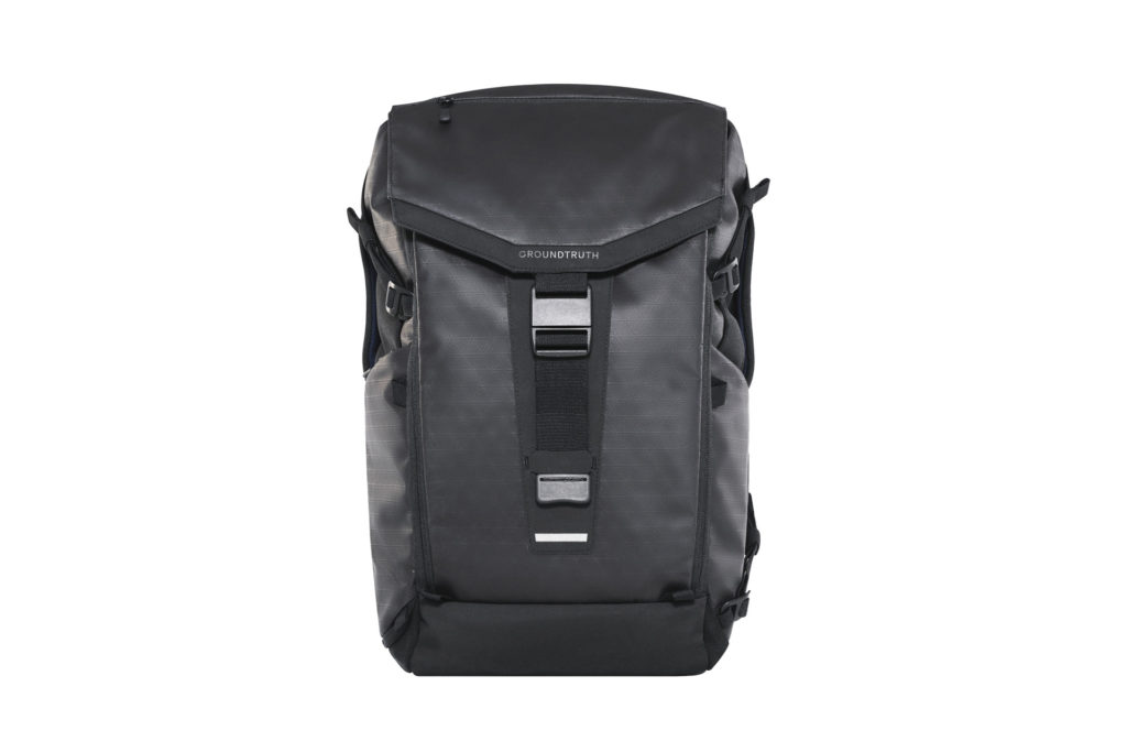 a black packpack