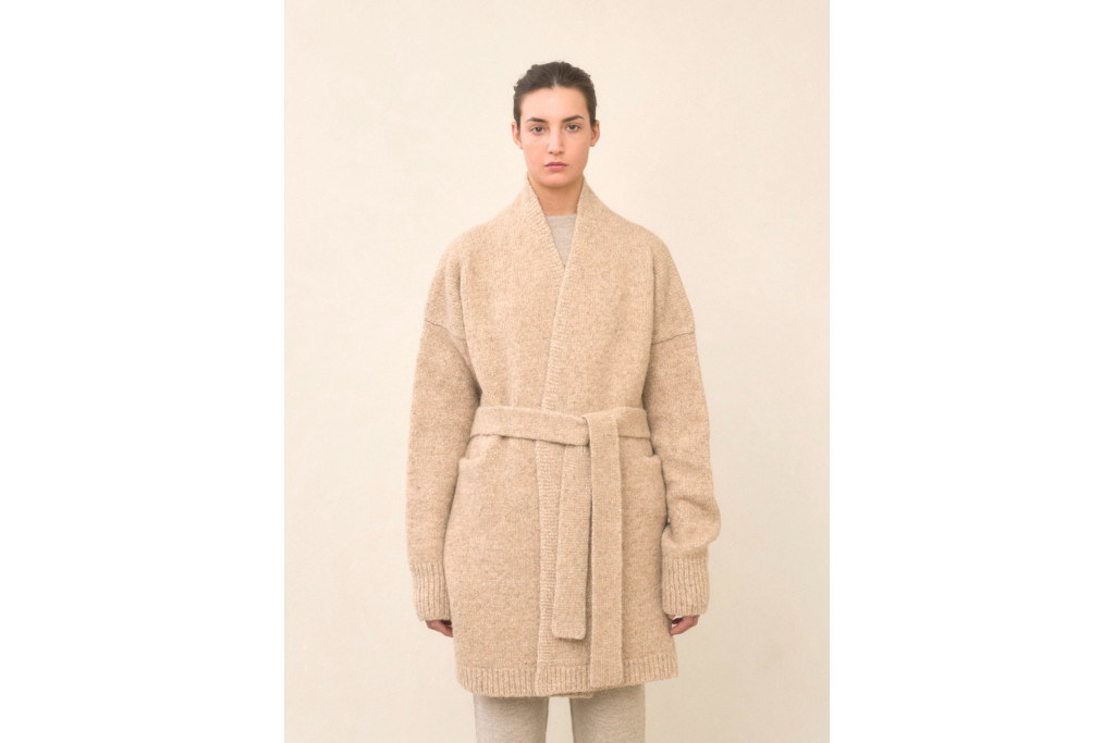 Womn in brown tie-up cardigan