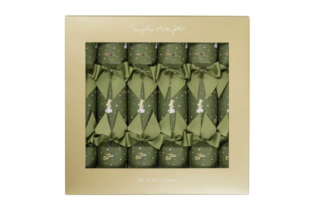 Green crackers in gold box