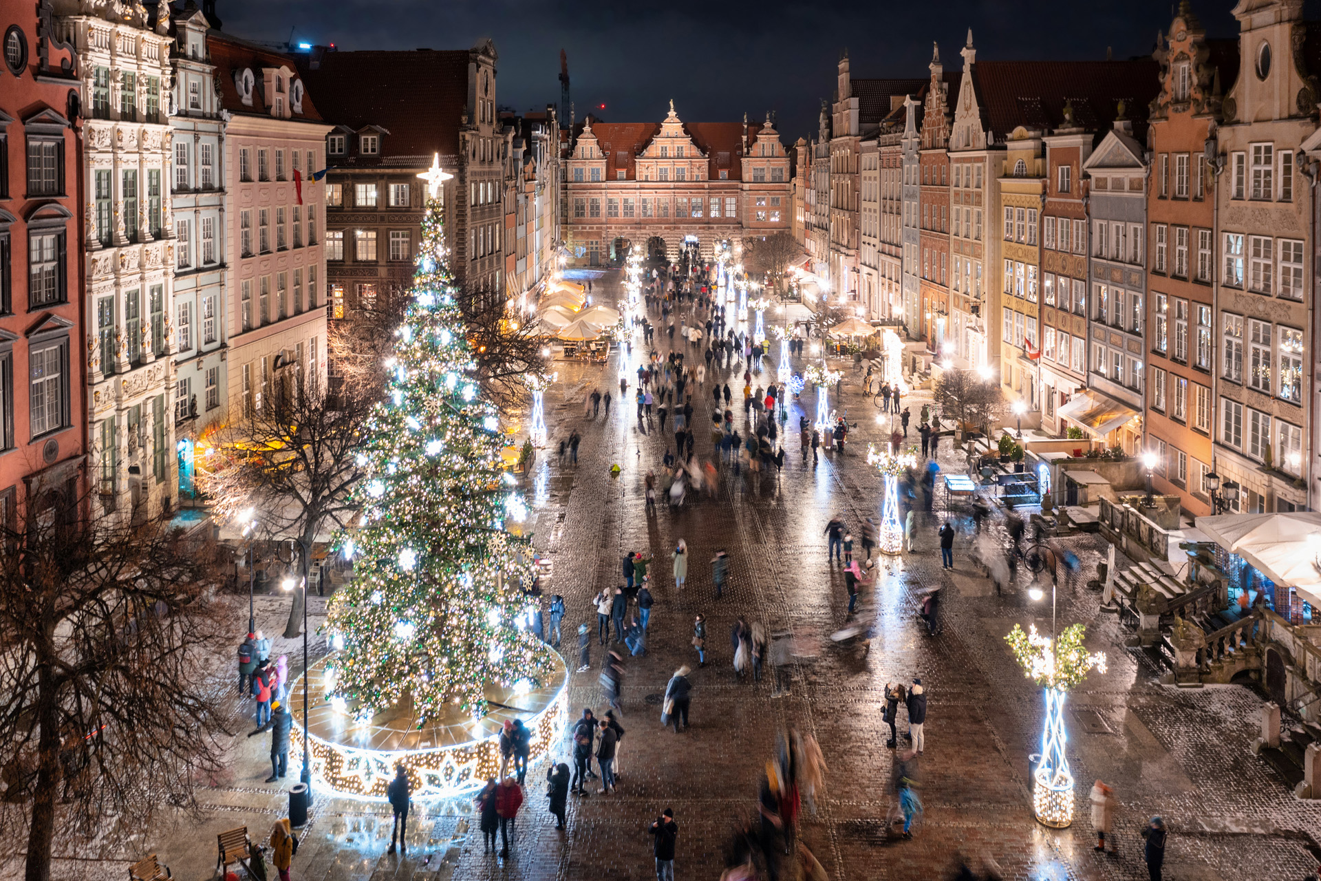 Christmas tree and decorations in the old town of Gdansk at dusk, Poland