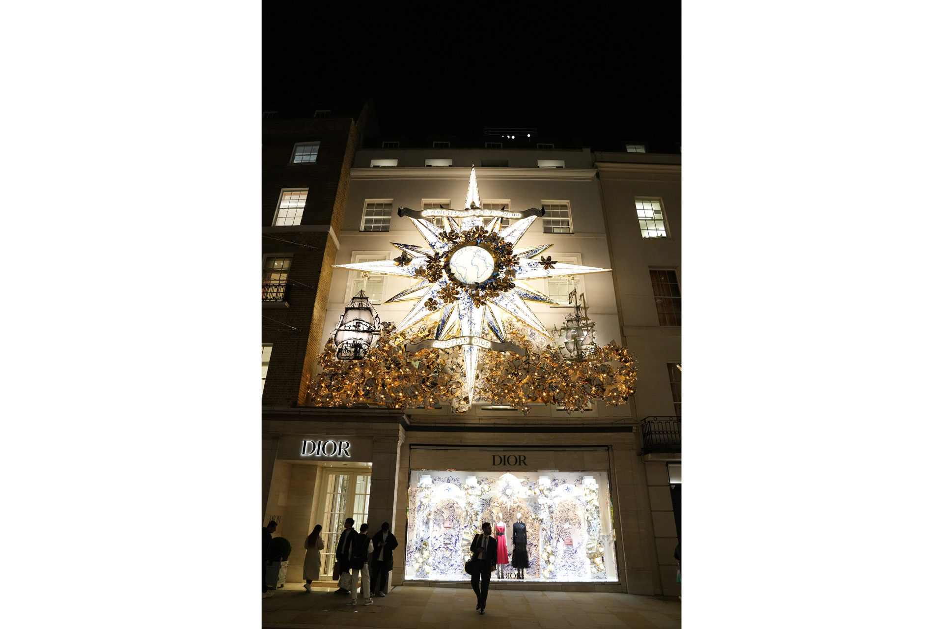 Dior Christmas windows 2023