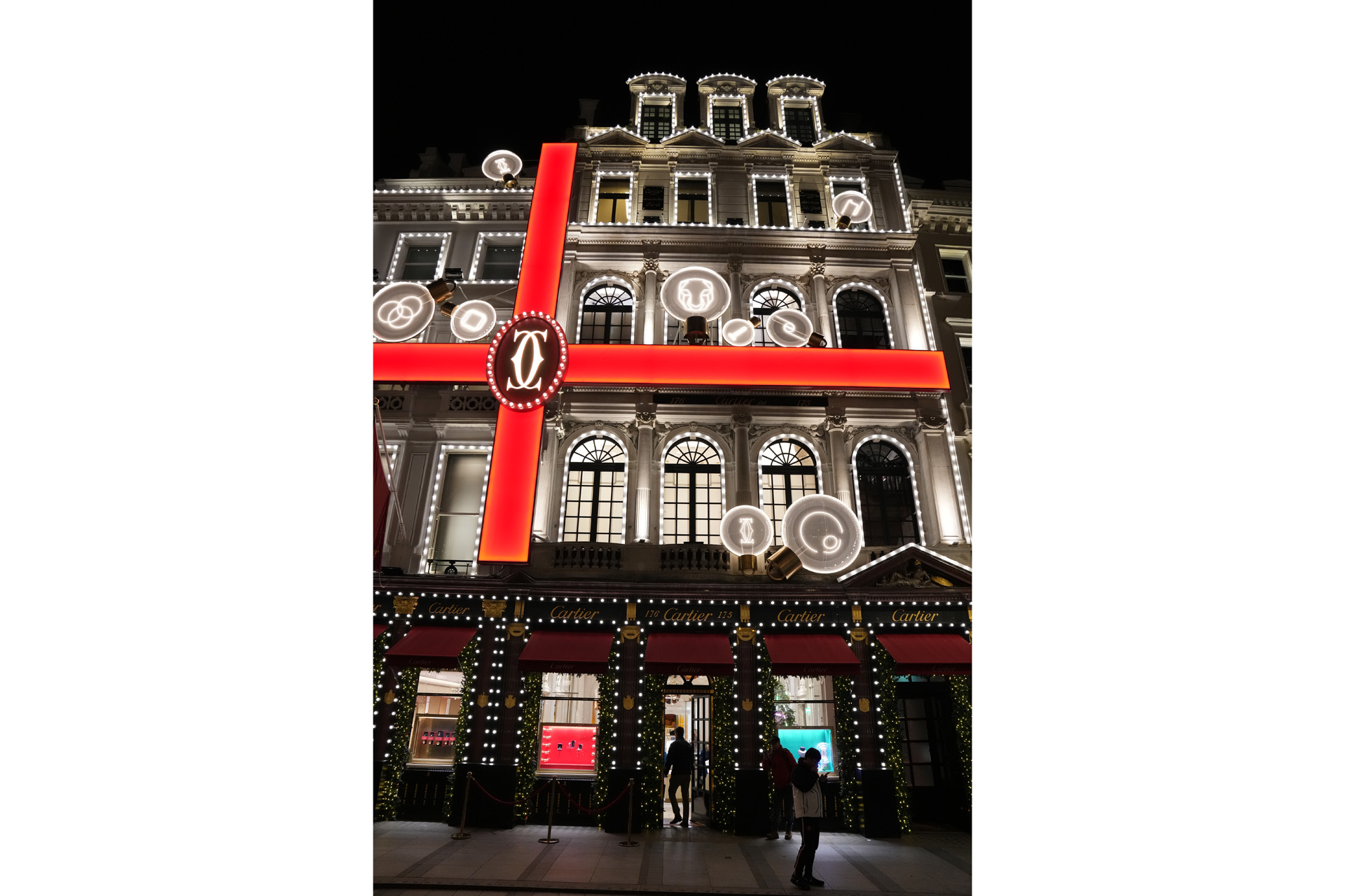 Cartier Christmas windows 2023