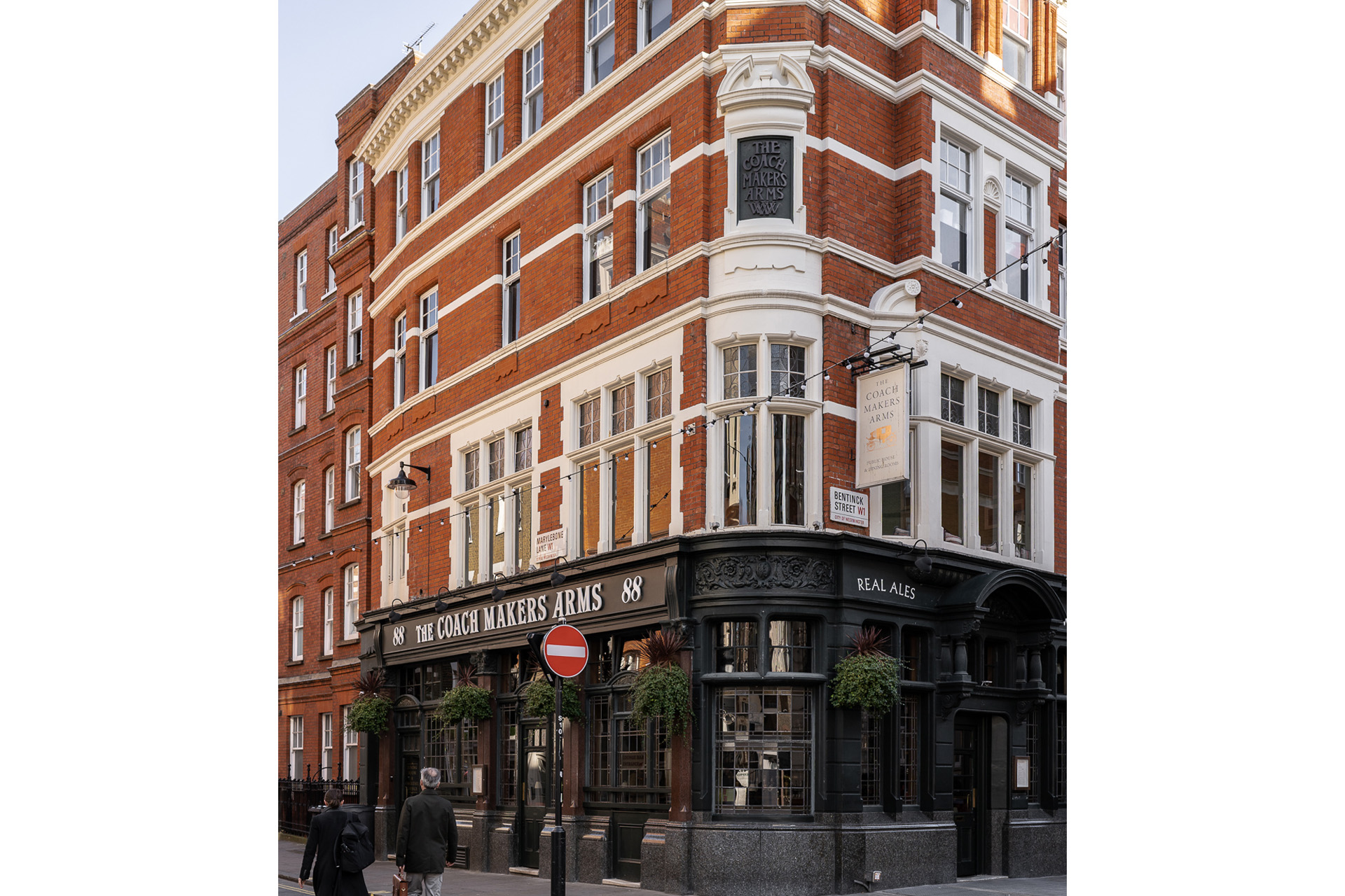 the coach makers, a pub in marylebone