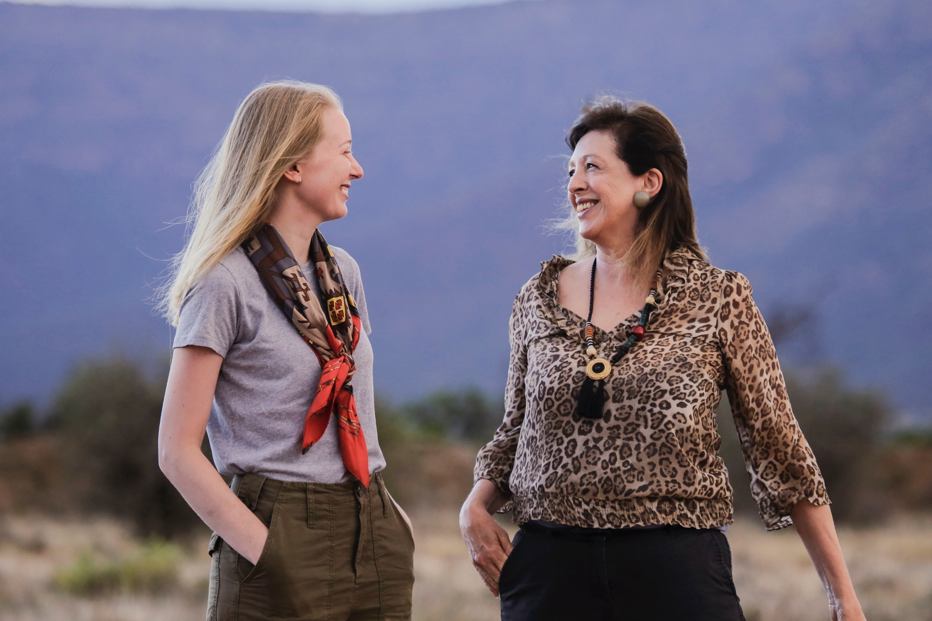  Isabelle Tompkins with her mother, Sarah