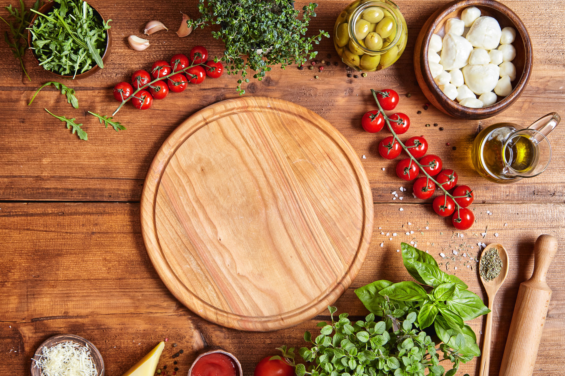 Chopping board with vegetables