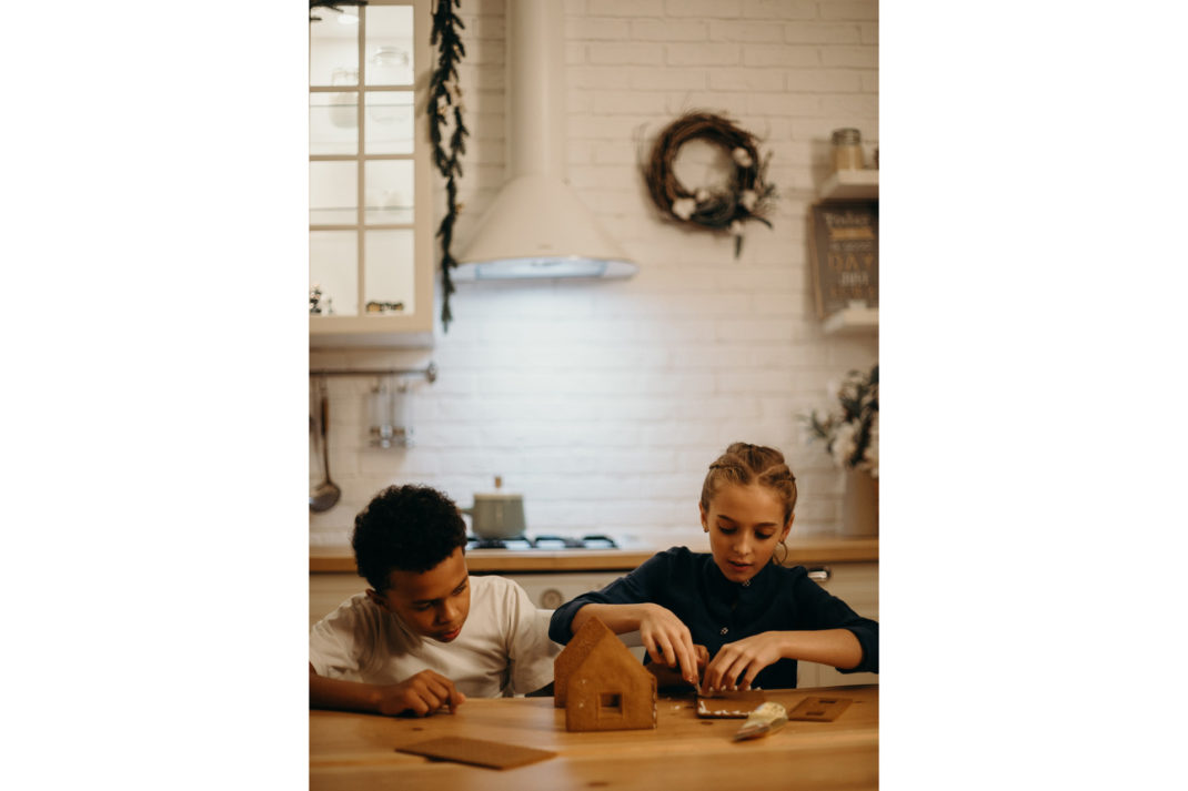 14-cute-things-to-do-on-christmas-eve-2023