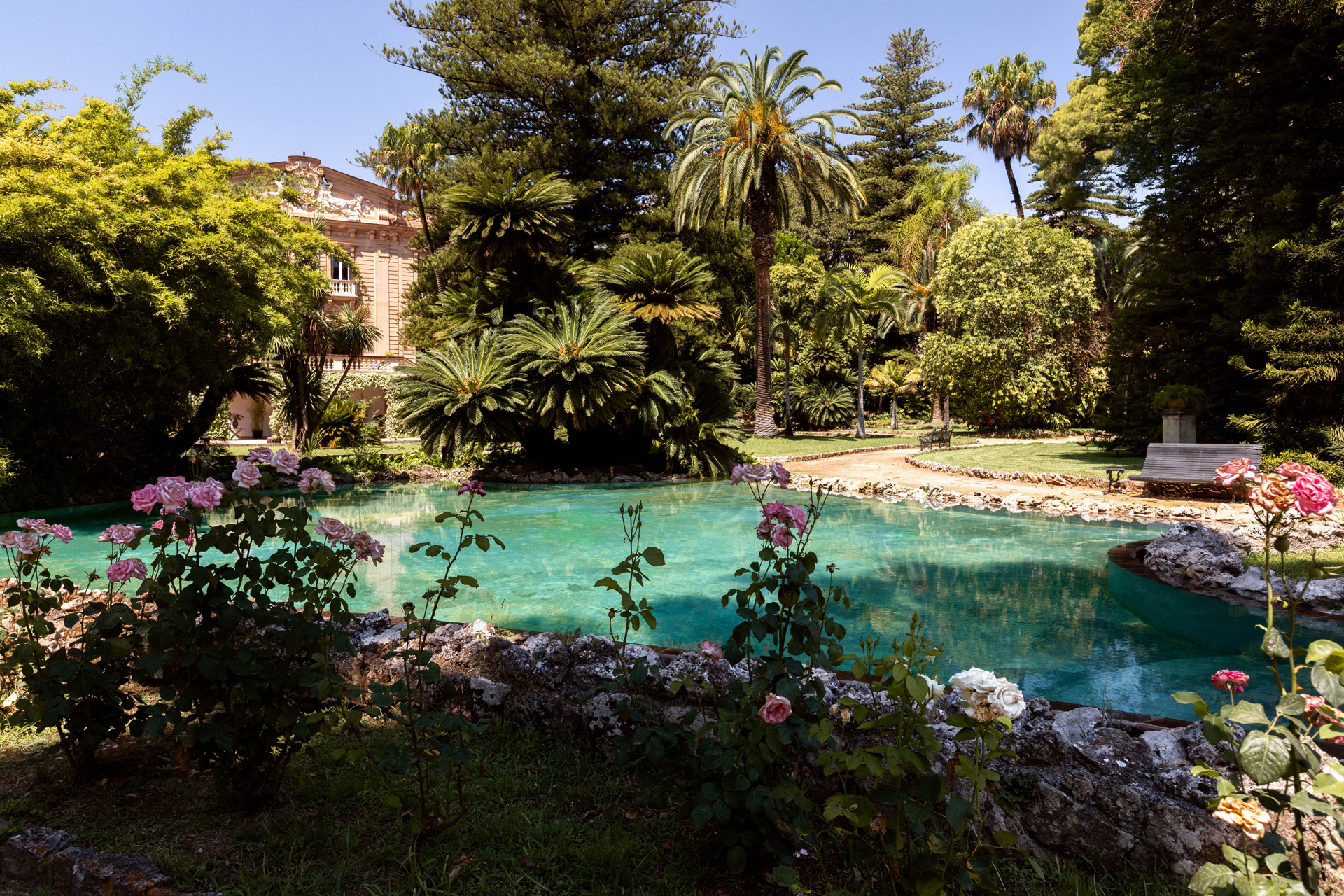 The swimming pool at Villa Tasca