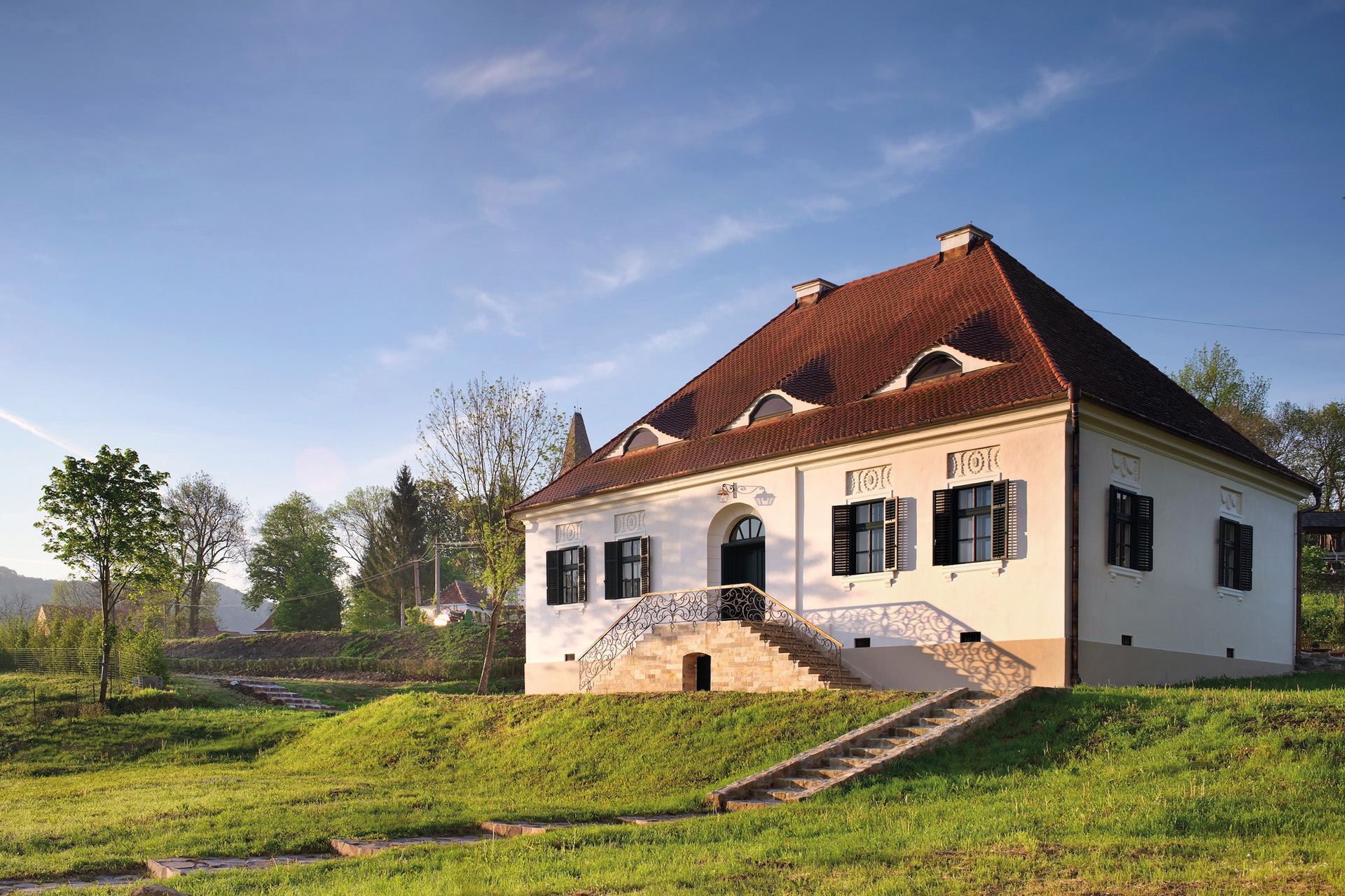 The Caretaker's House in the sun at Bethlen Estates