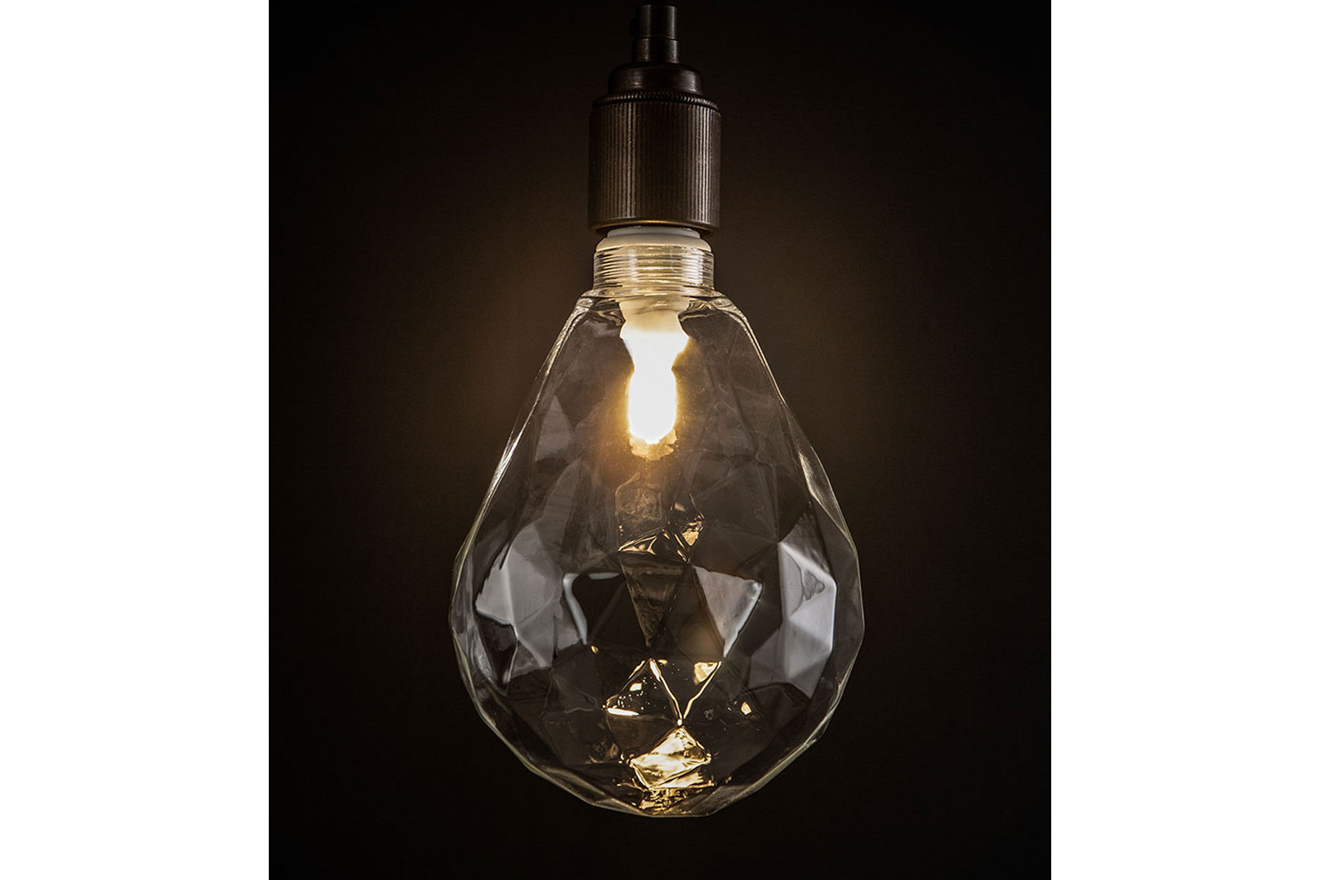Dowsing and Reynolds decorative lightbulbs