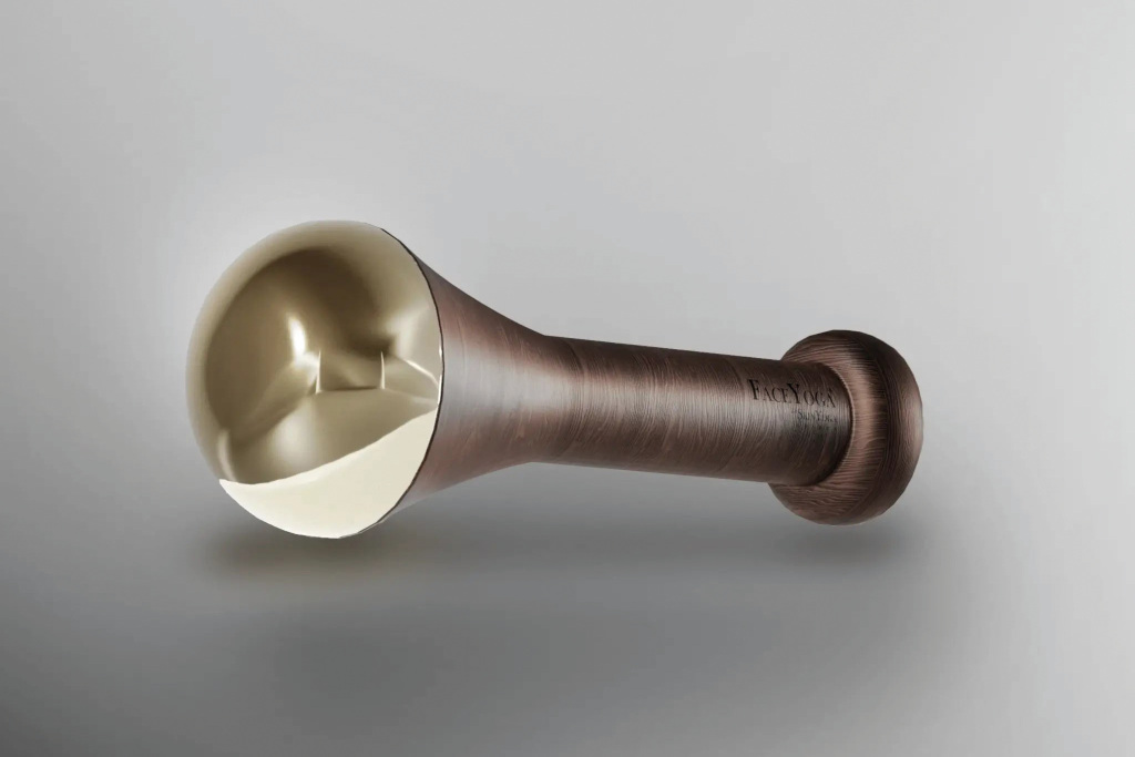 Facial tool