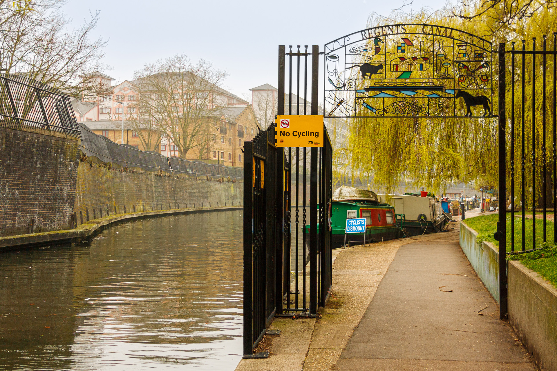 Entrance to the Regent's Canal walk