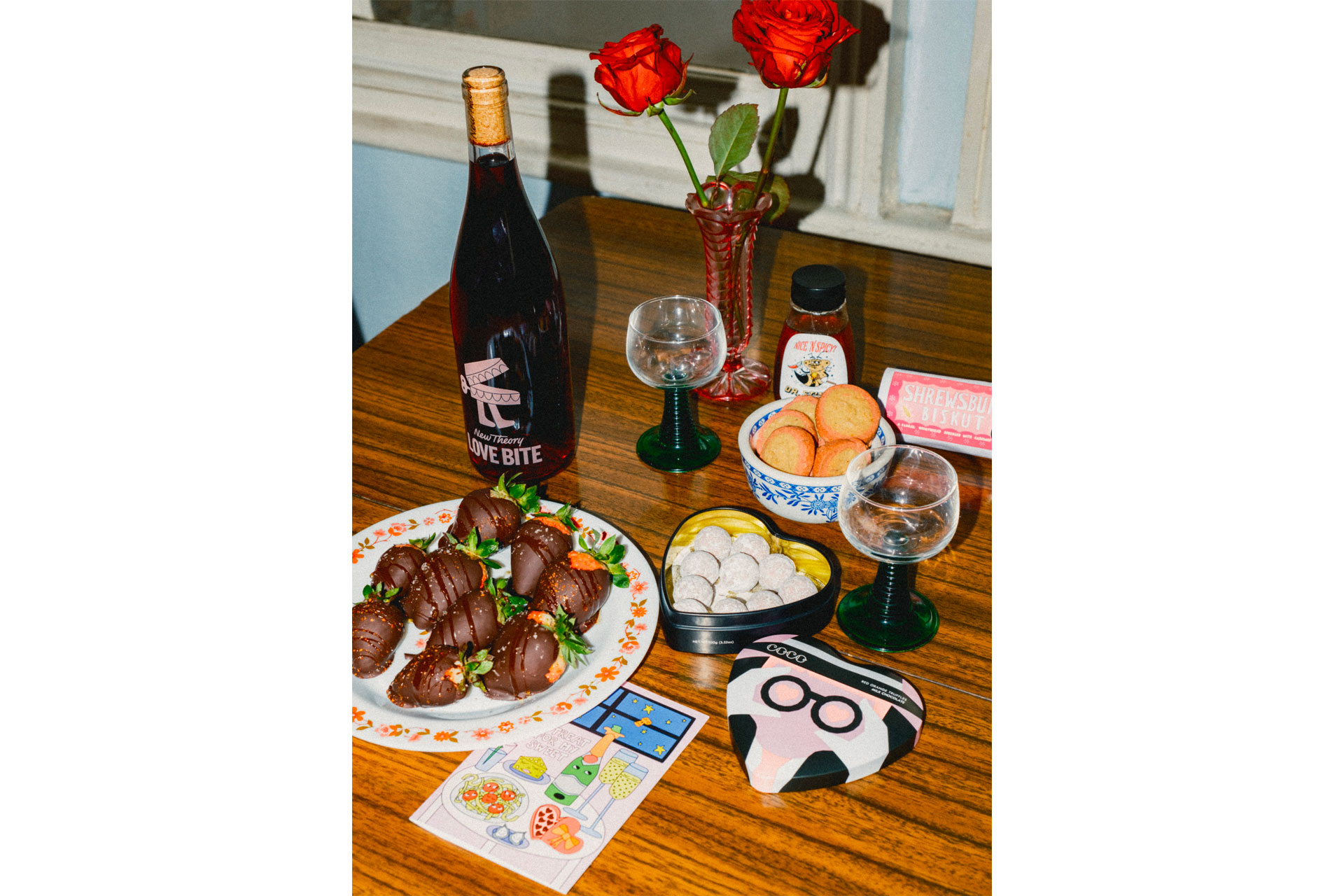 DELLI romance hamper - chocolate covered strawberries, biscuits, wine