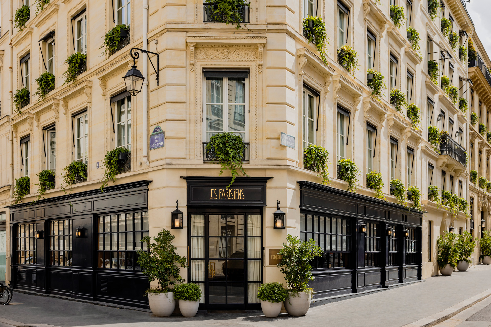 Exterior of the restaurant at Pavillon Faubourg Saint Germain