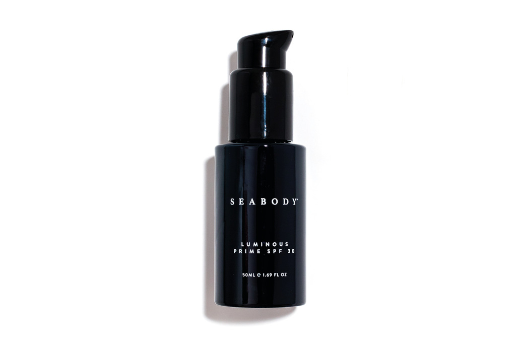 Black serum pump bottle