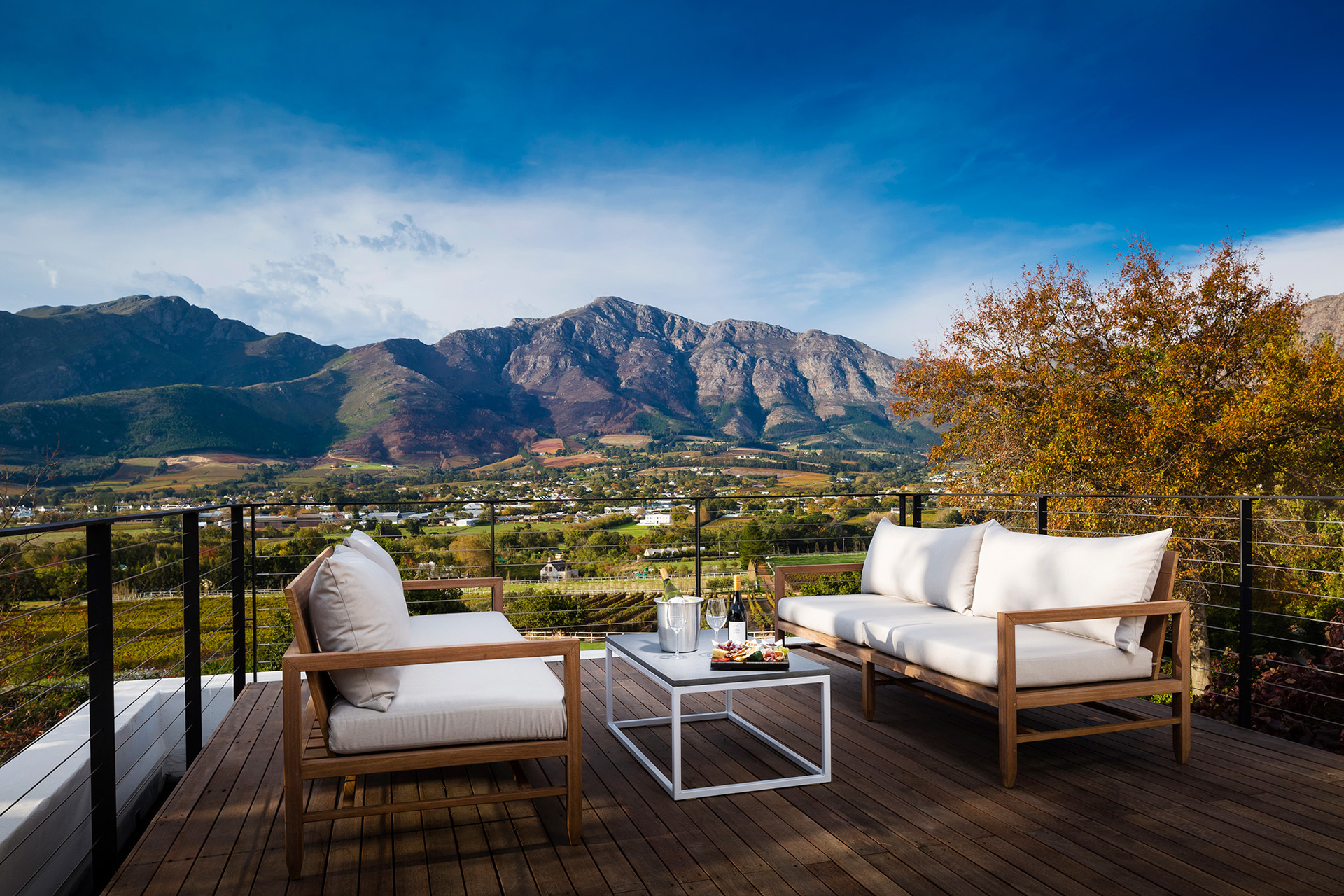 A view of mountains from Mont Rochelle